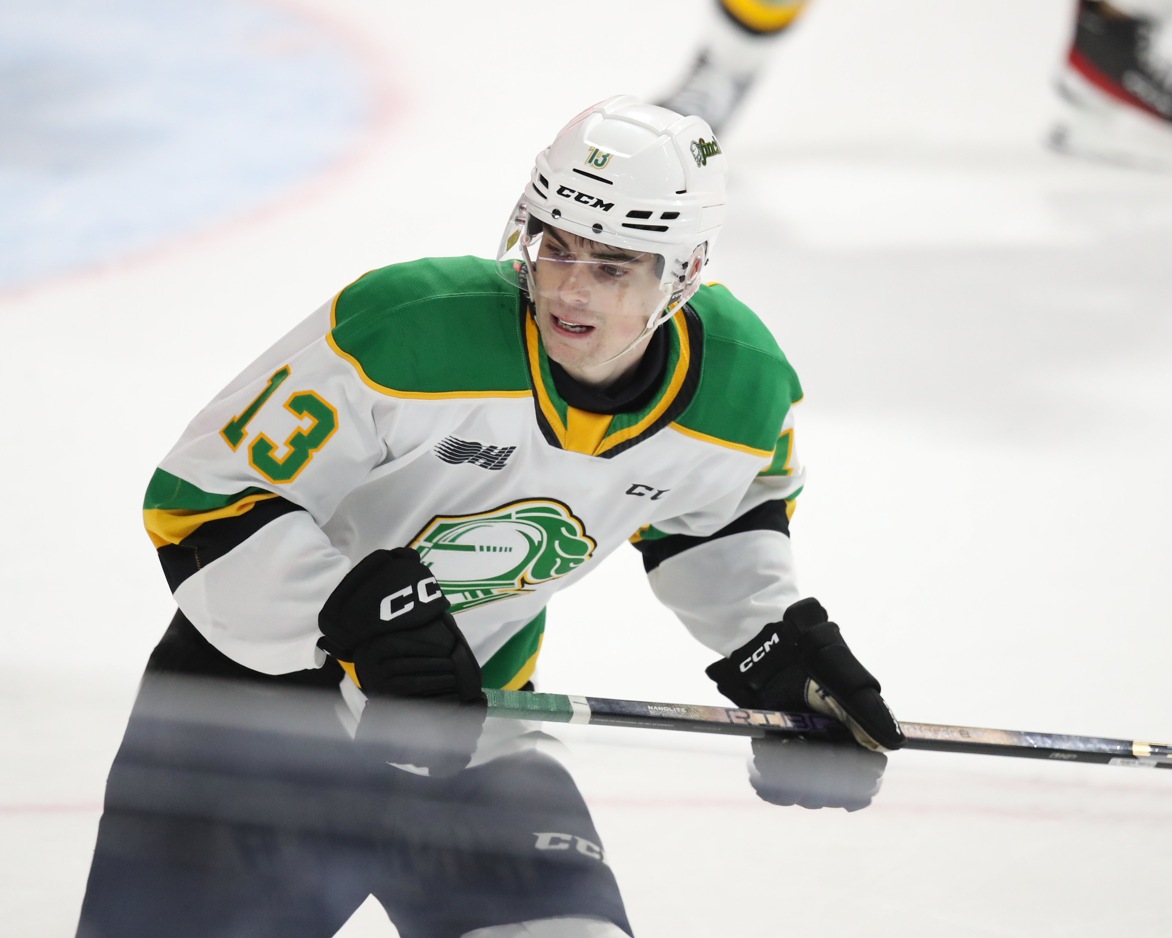 Джейкъб Жулиен от Лондон Найтс вкара победния гол при откъсване