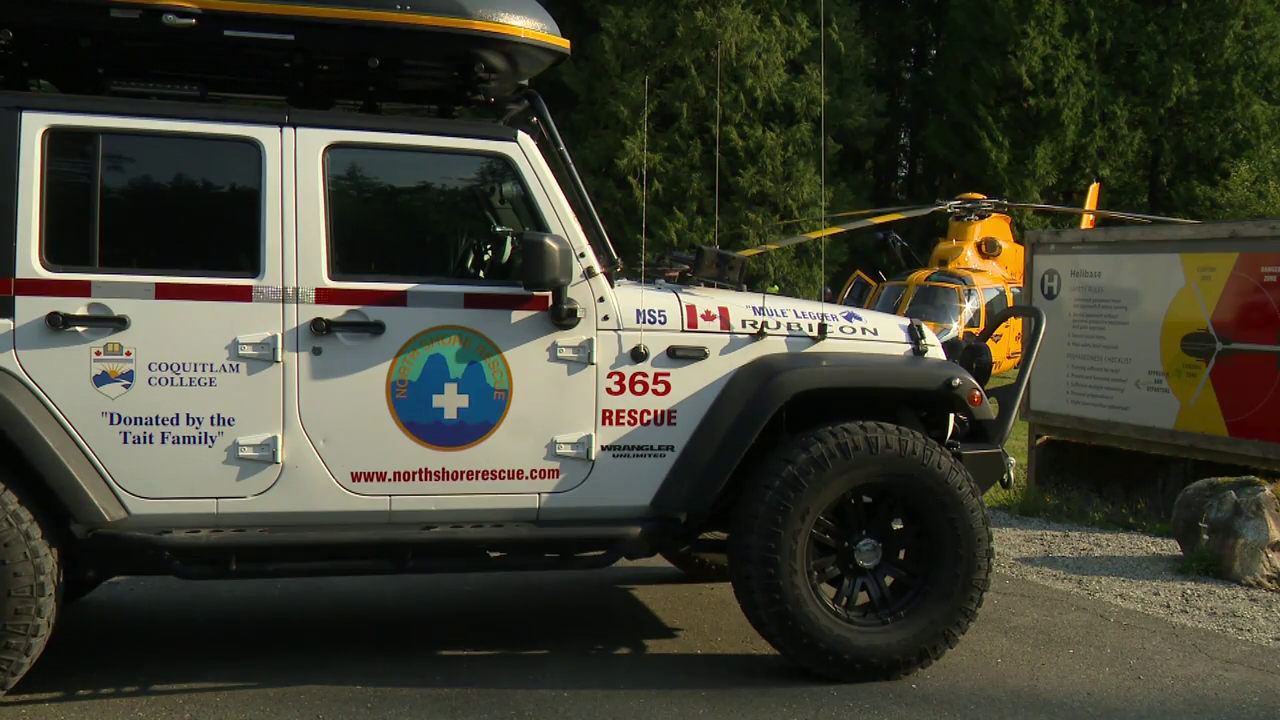 Trio of hikers rescued after cold night in North Shore mountains