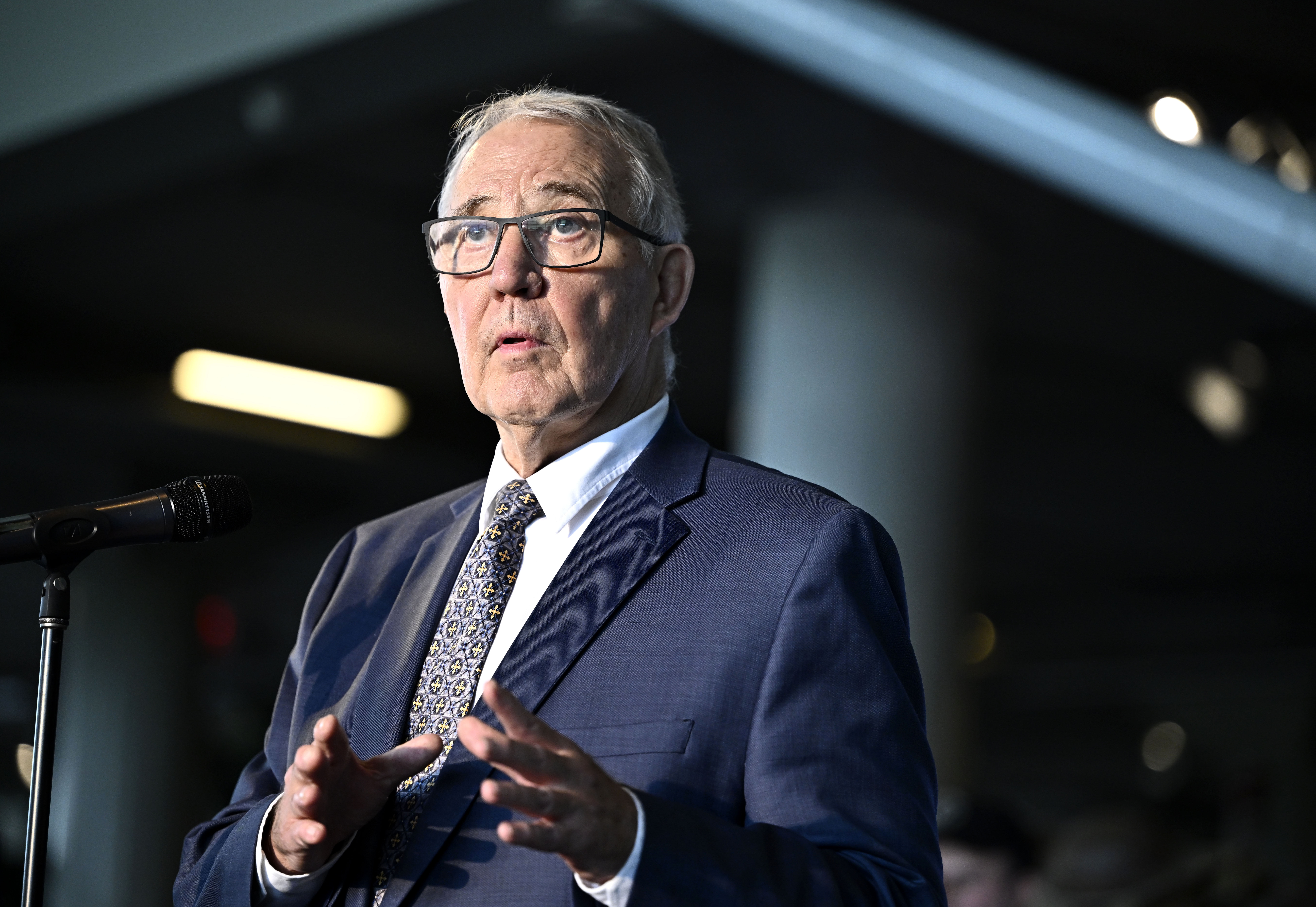 Канада планира да изпрати 80 840 излишни малки невъоръжени ракети