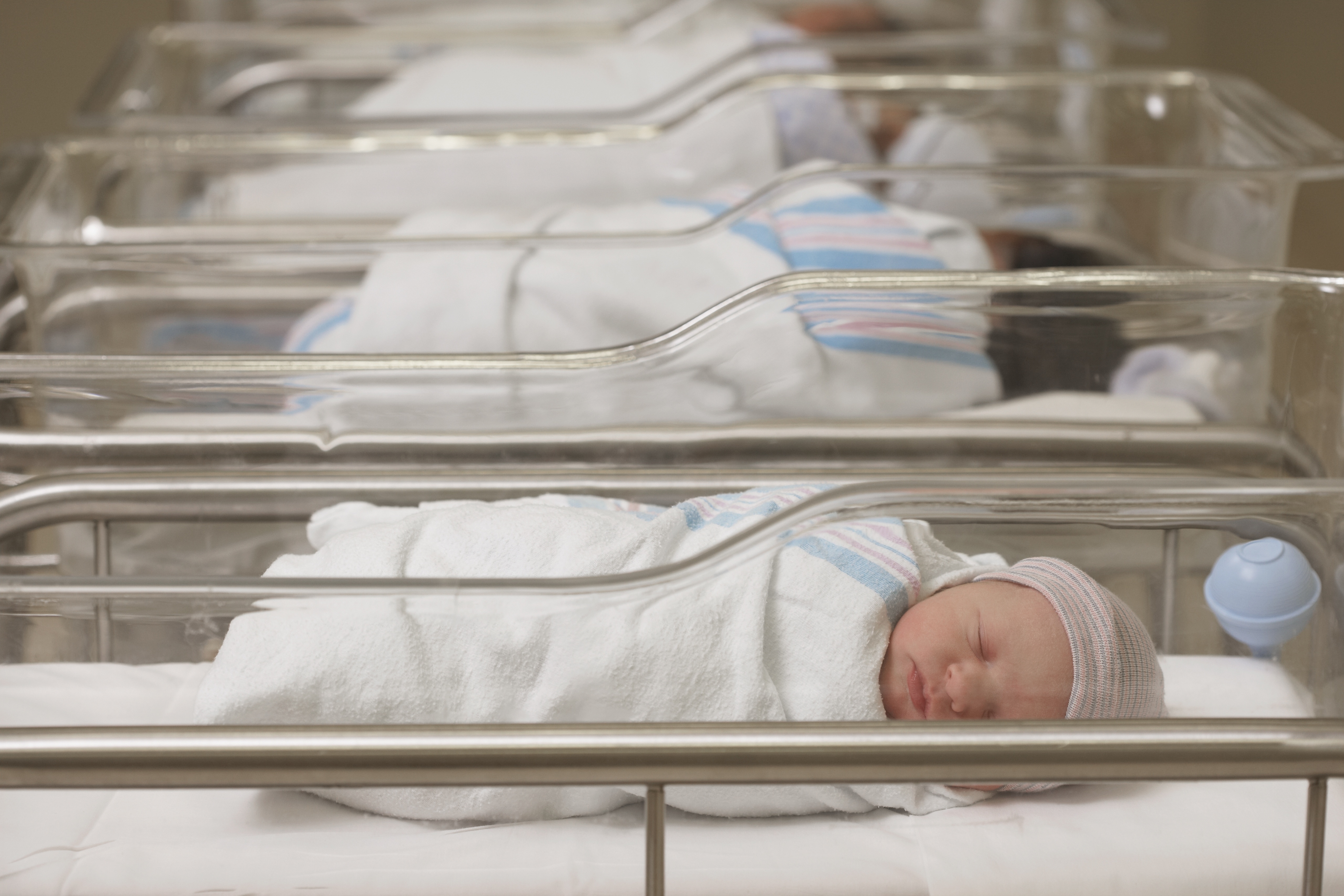 Canada’s fertility rate has hit a record low. What’s behind the drop?