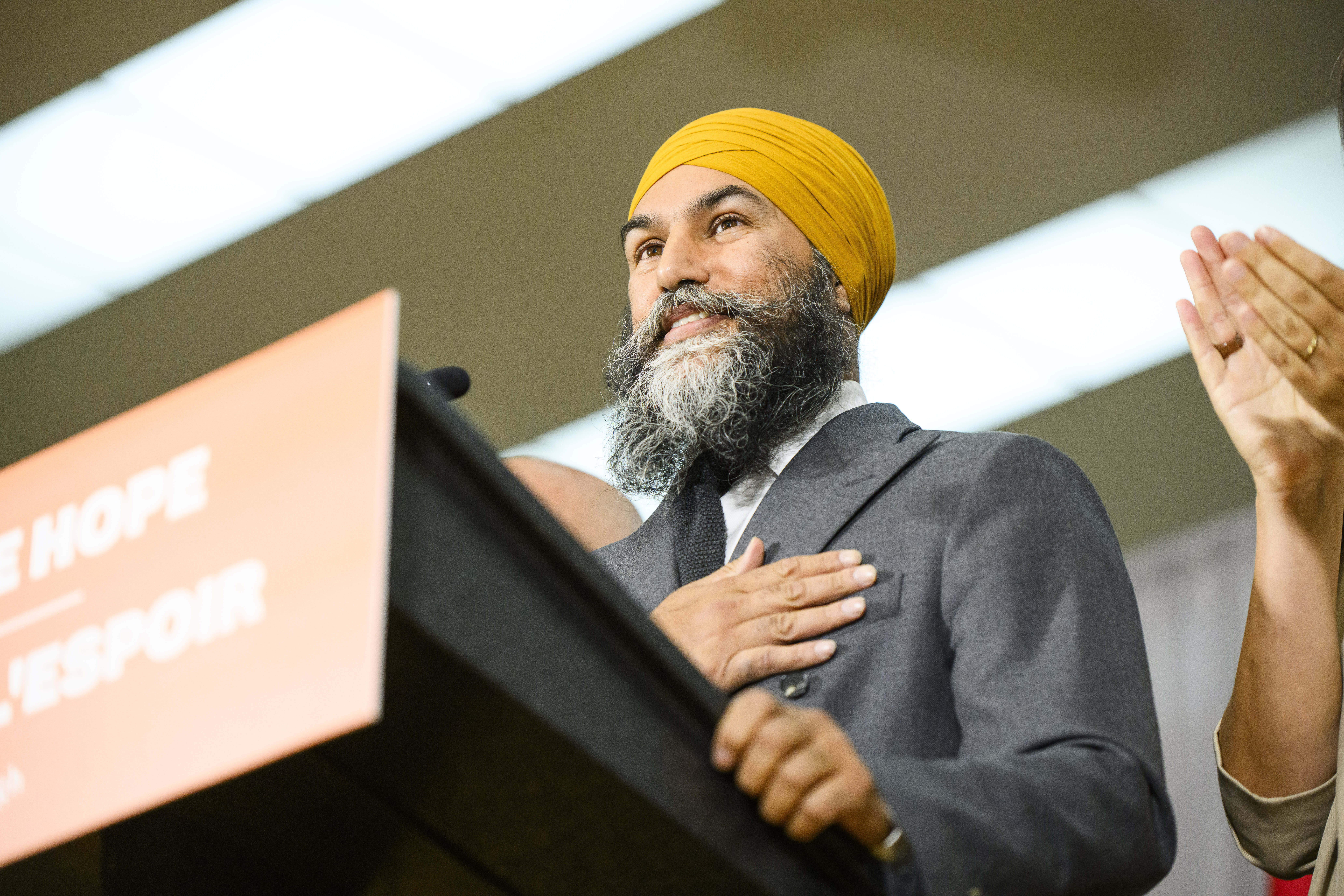 Лидерът на NDP Jagmeet Singh каза че споразумението за доставки