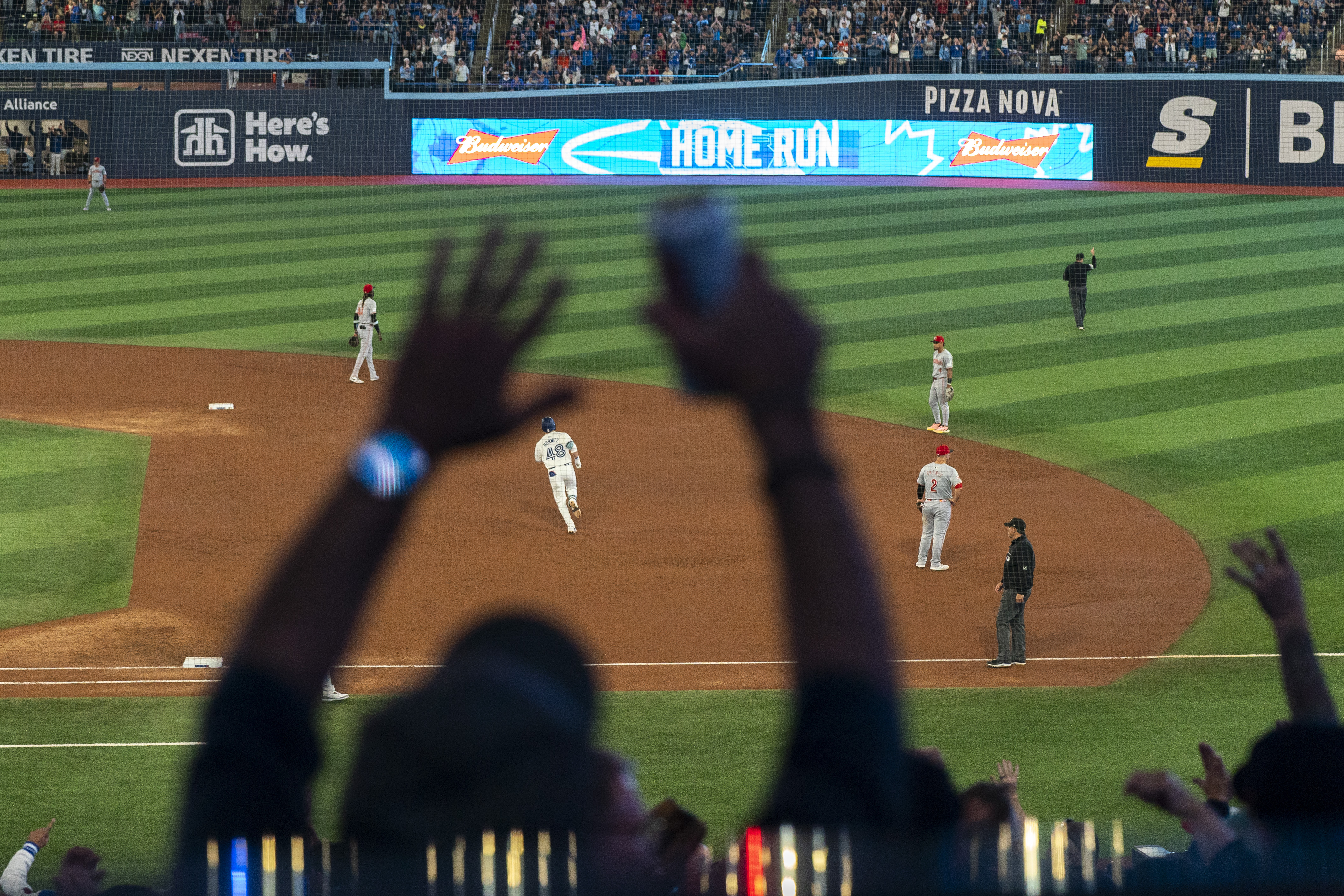 Let’s be frank: Blue Jays eye new ‘Loonie Dog’ record against Red Sox