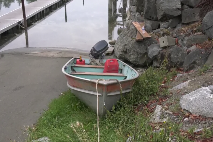 ‘Help! Help!’: Man rescued from overturned boat in Nanoose Bay