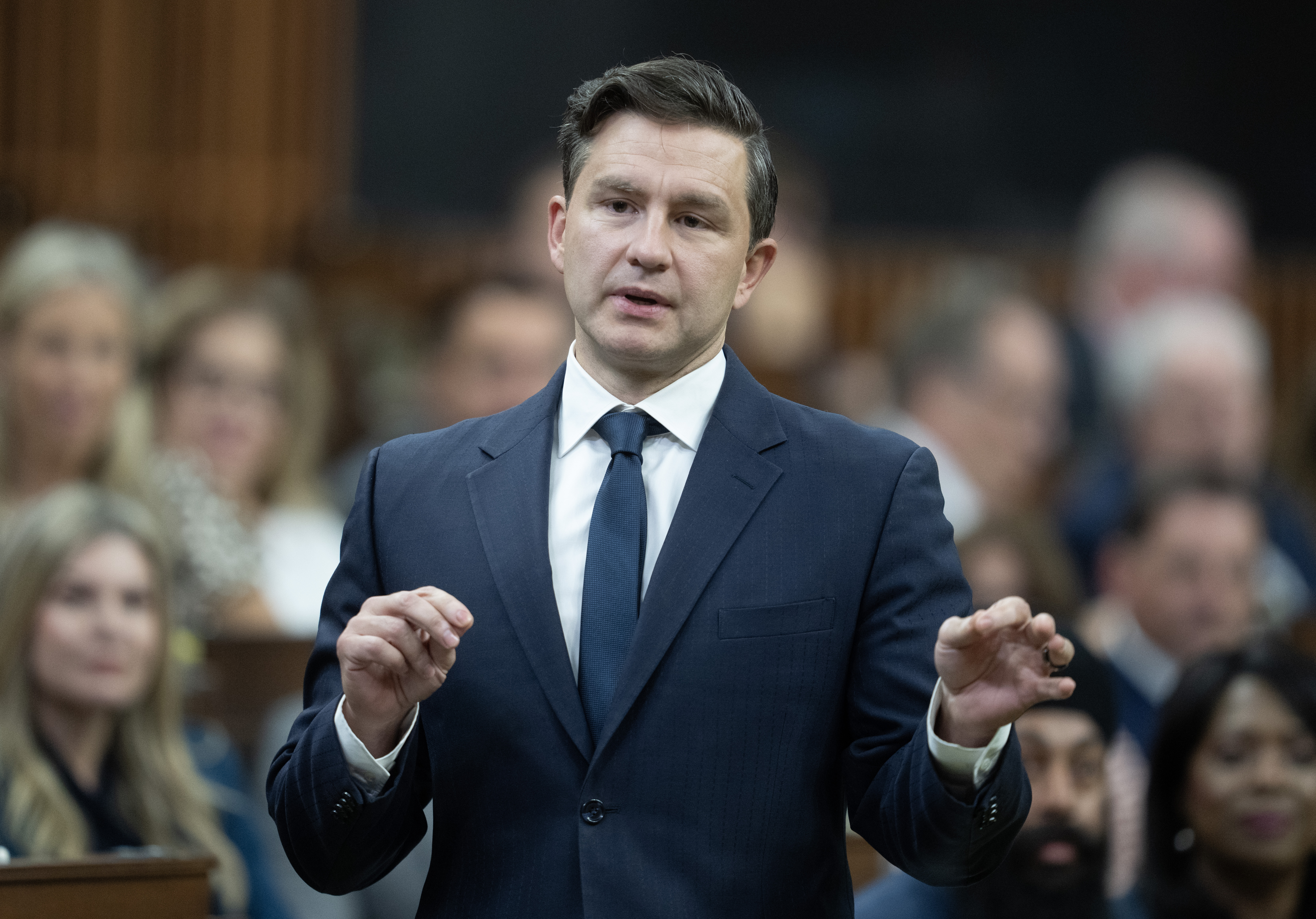 Conservatives table non-confidence motion to try to topple Trudeau