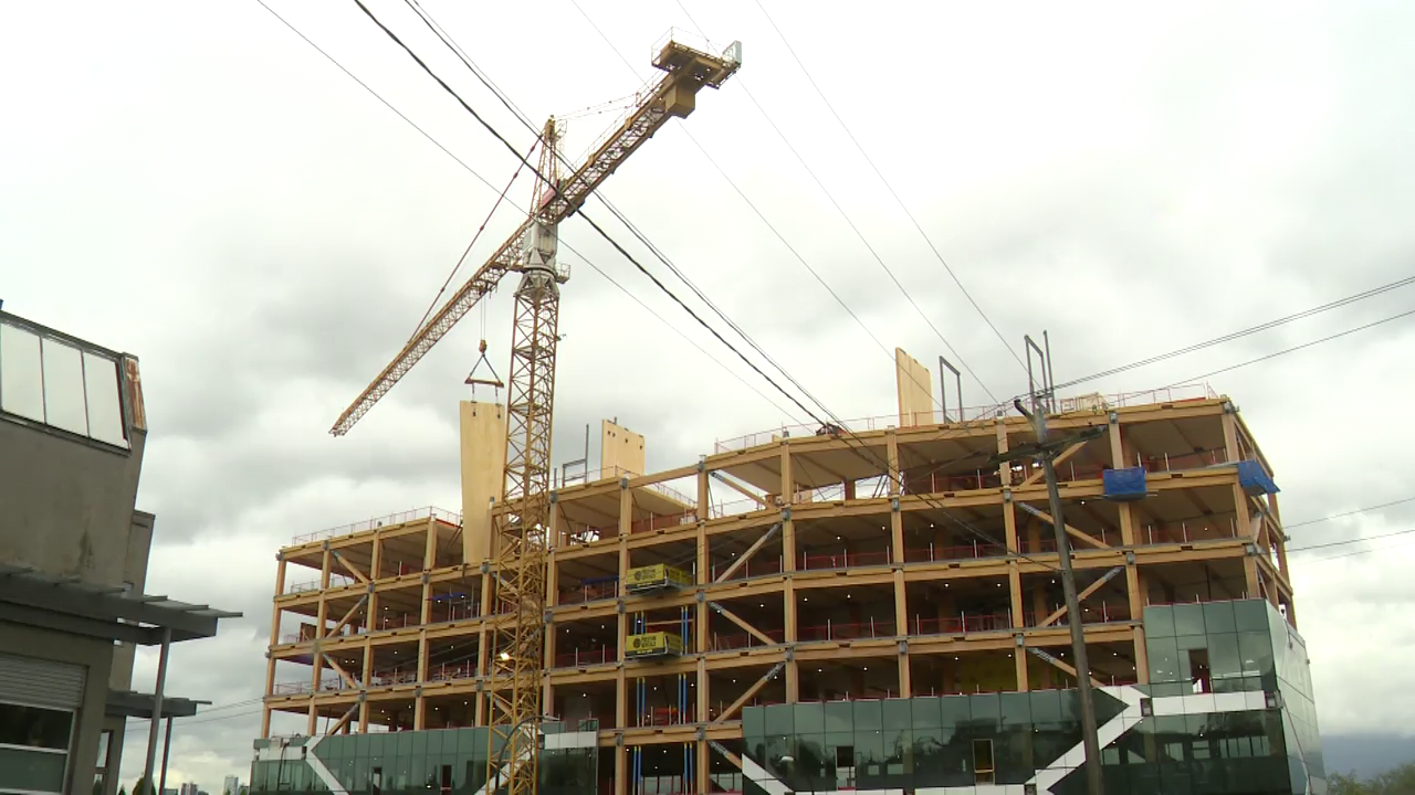 Traffic disrupted, East Vancouver SkyTrain station closed due to ‘unstable crane’