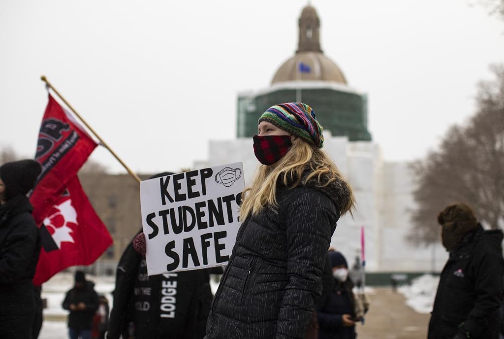 Съюзът представляващ 51 000 учители на Алберта казва че планират