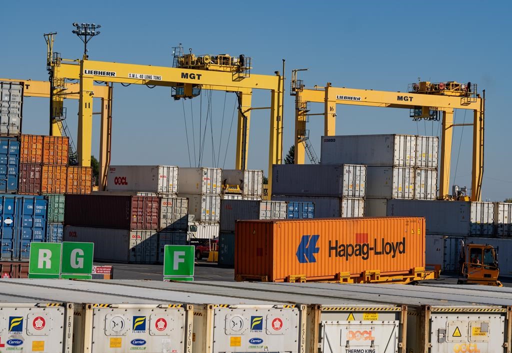 Port of Montreal dockworkers launch partial unlimited strike