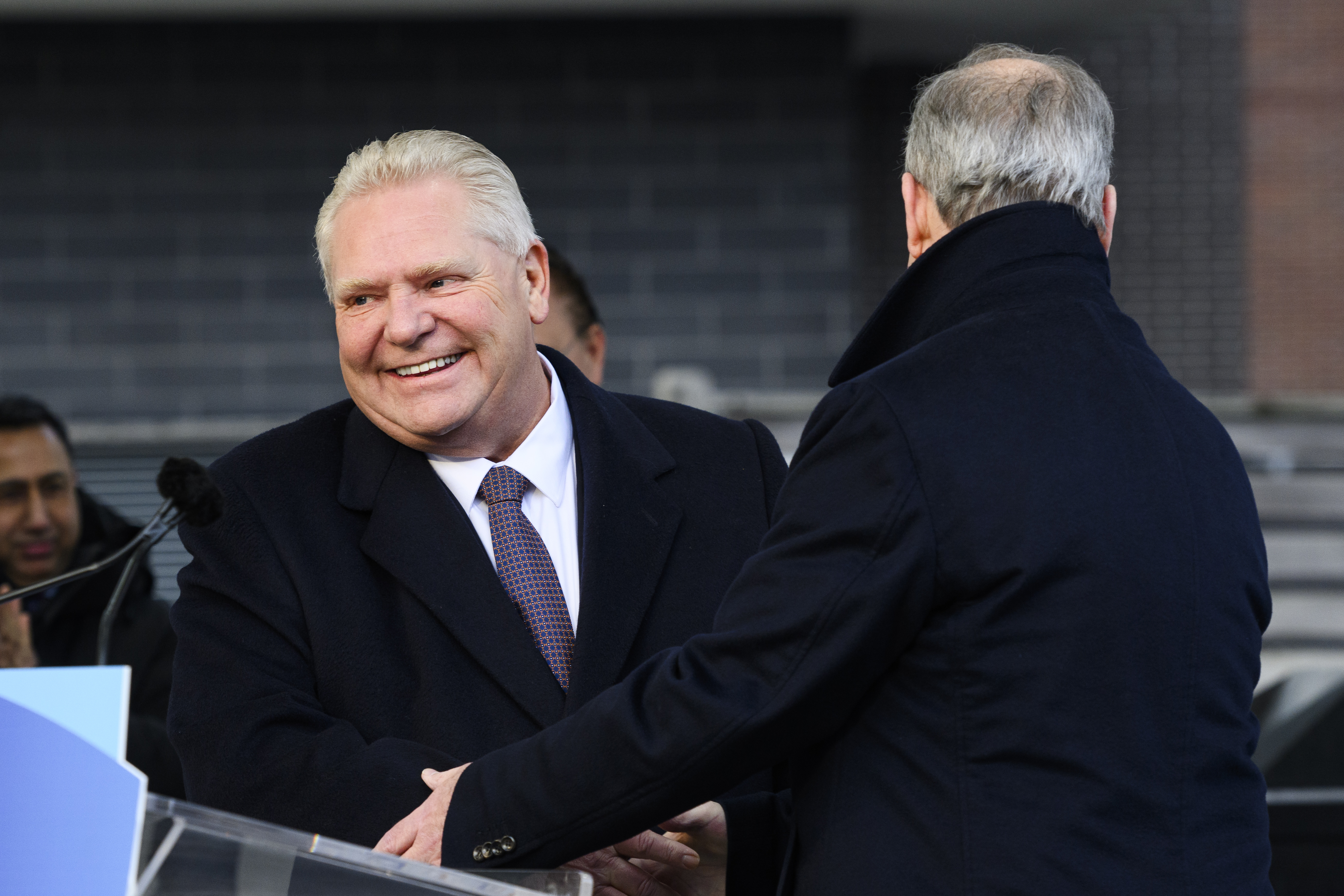 Ontarians to get $200 rebate cheque next year, Ford announces