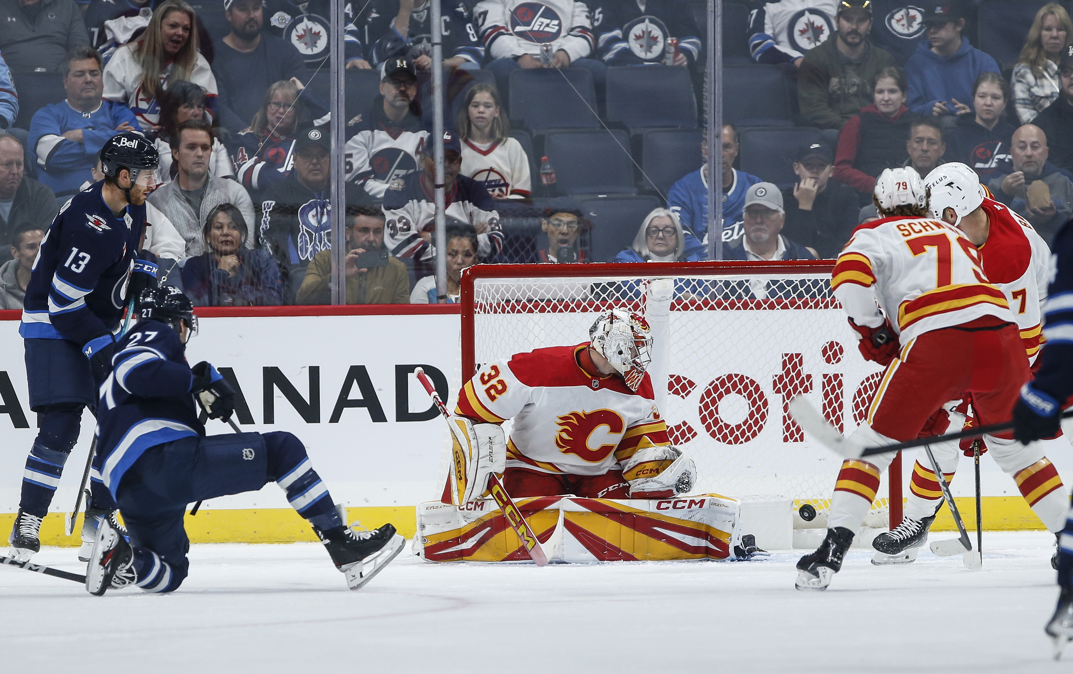 Niederreiter scores twice as Winnipeg Jets dump Flames 5-2 in preseason contest