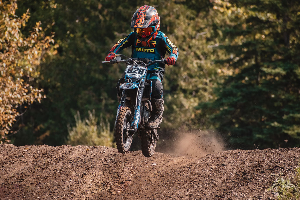 Karson Love, 5, racing motorcross