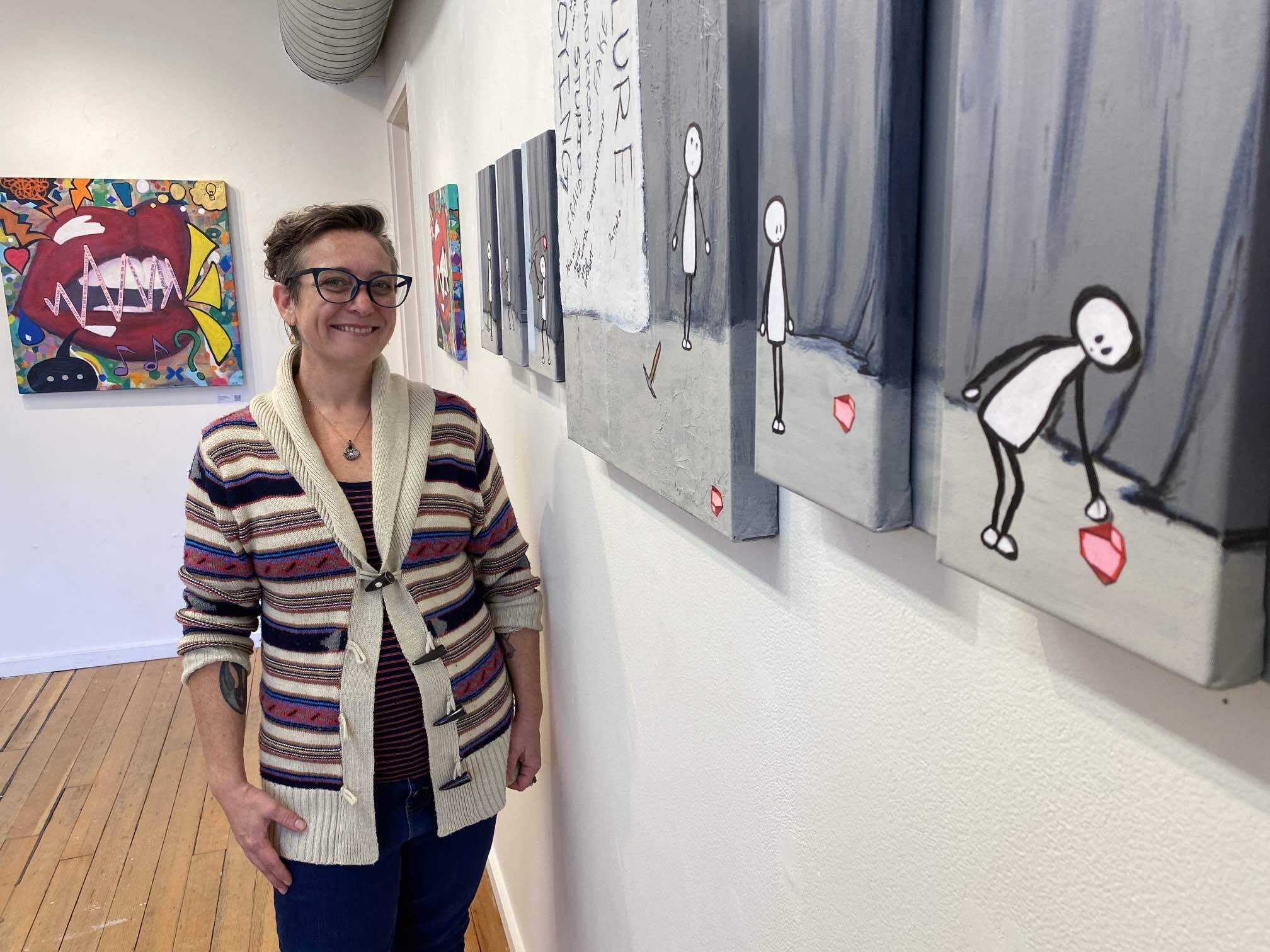 Winnipeg woman uses art as mental health care, showcases in exhibition