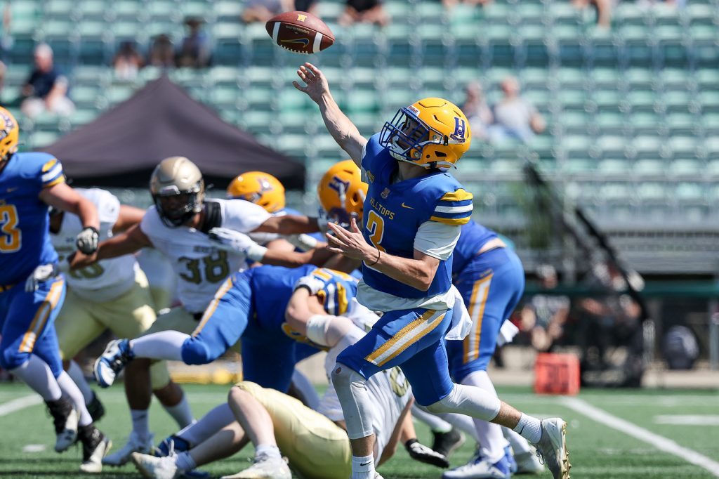 Dynamic duo Reider, Douglas leading undefeated Saskatoon Hilltops towards playoffs