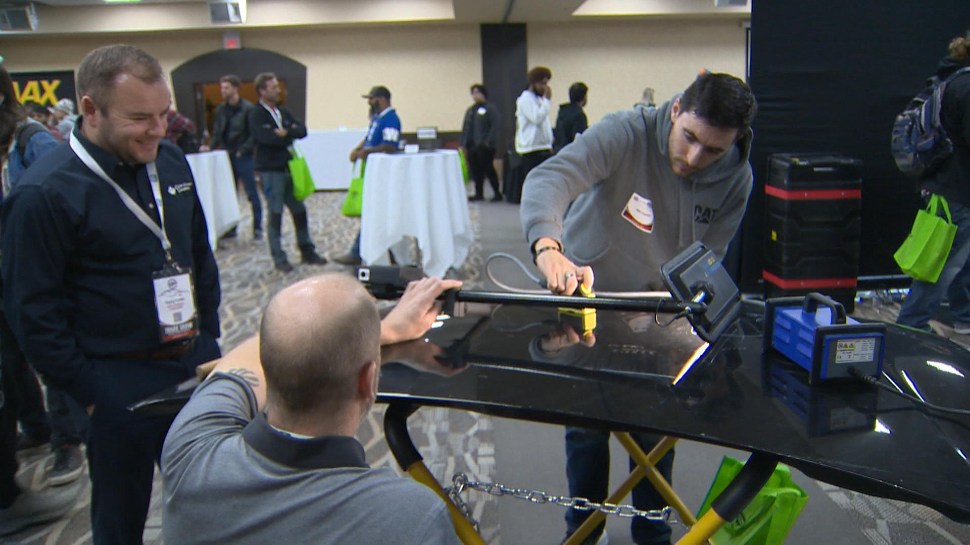 Manitoba students learn about jobs in automotive industry at trades show