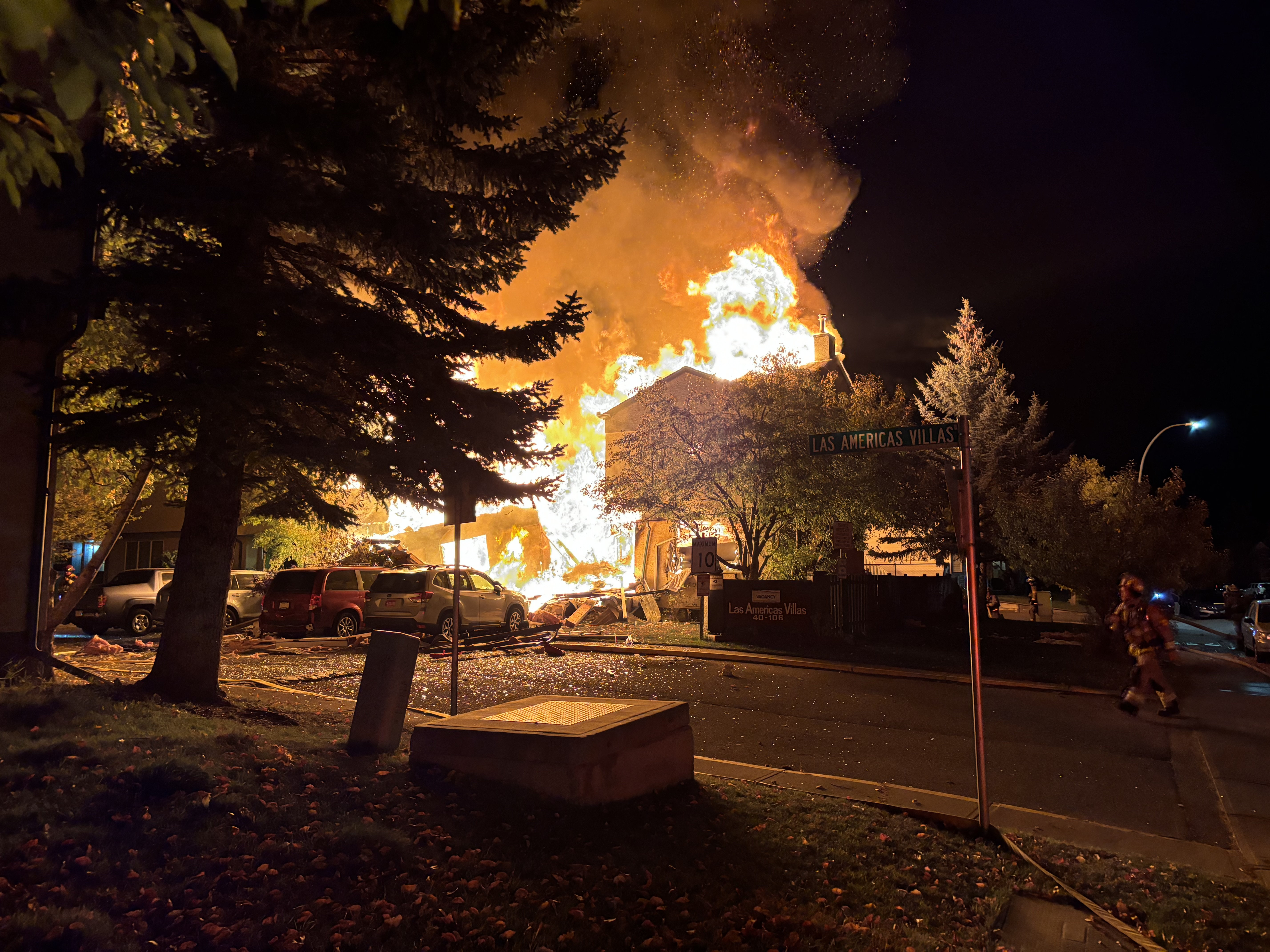 6 people injured after house explosion destroys 4 homes in Monterey Park