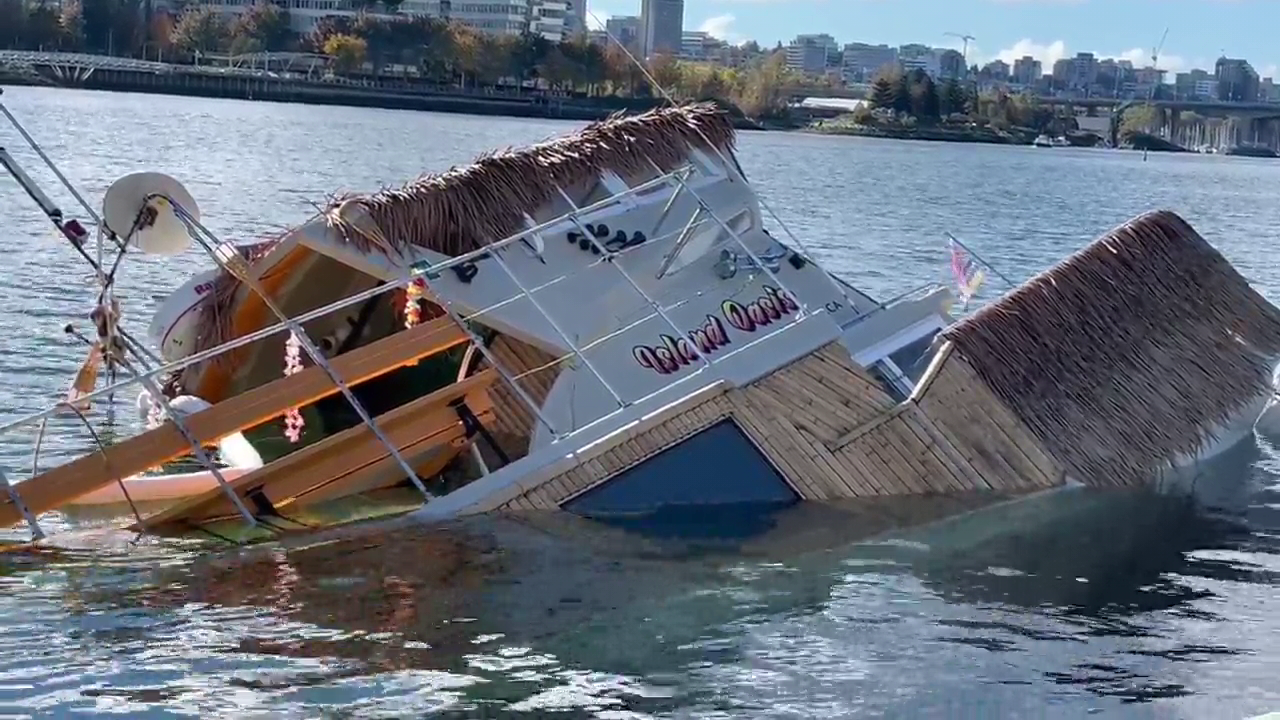 Tiki-themed party boat sinks in Vancouver’s False Creek