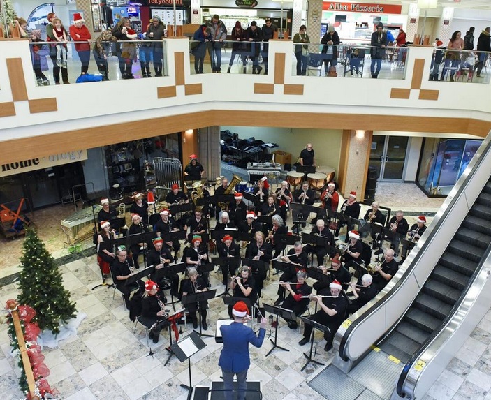 Santa Claus Parade Peterborough Concert Band Performs! - image