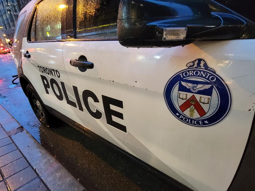 2 dead in separate shootings 9 hours apart, Toronto police investigate