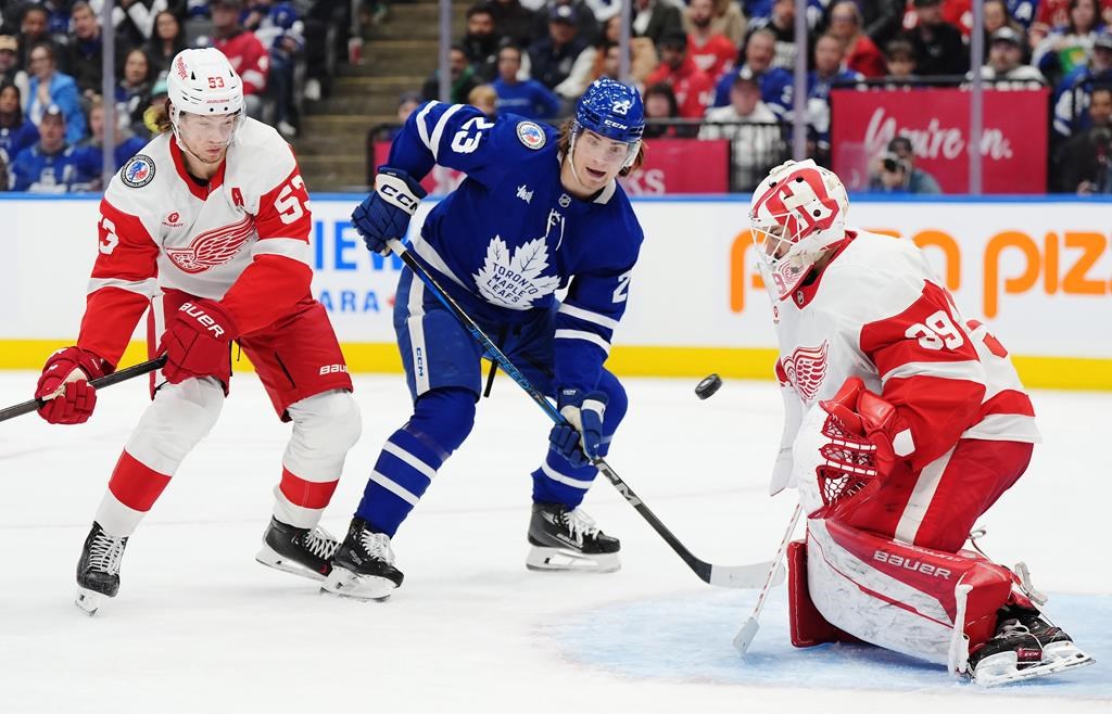 Mitch Marner powers Maple Leafs over Red Wings