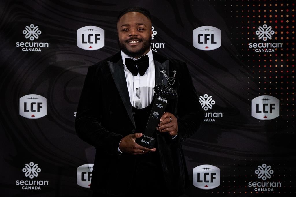 Edmonton Elks' Nick Anderson is awarded Most Outstanding Rookie during the CFL Awards in Vancouver, on Thursday, November 14, 2024.