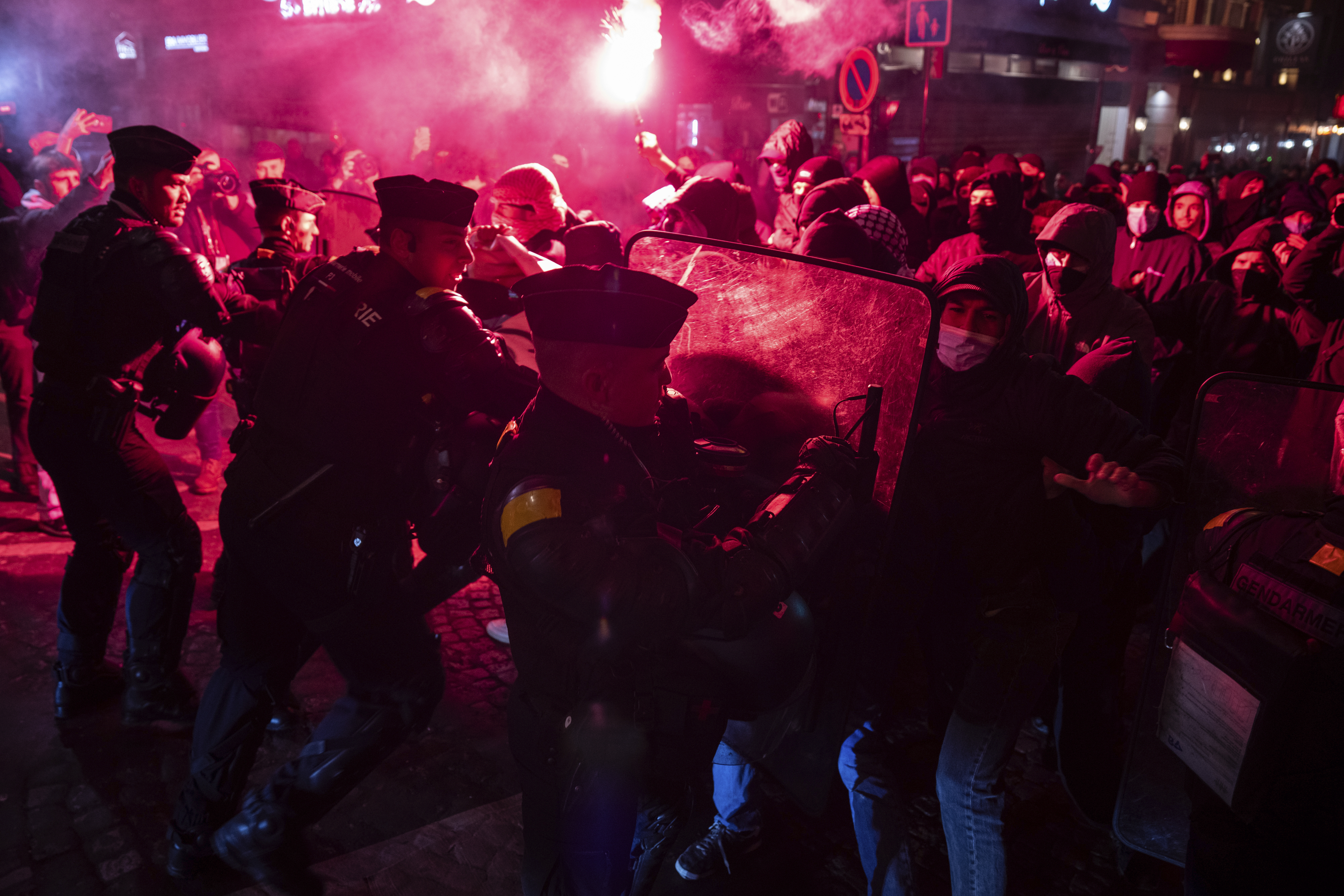 France-Israel soccer match: Paris boosts security after Amsterdam clashes