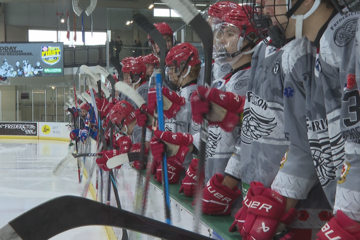 ‘They’re my heroes’: Hockey ceremony acknowledges those who saved referee’s life