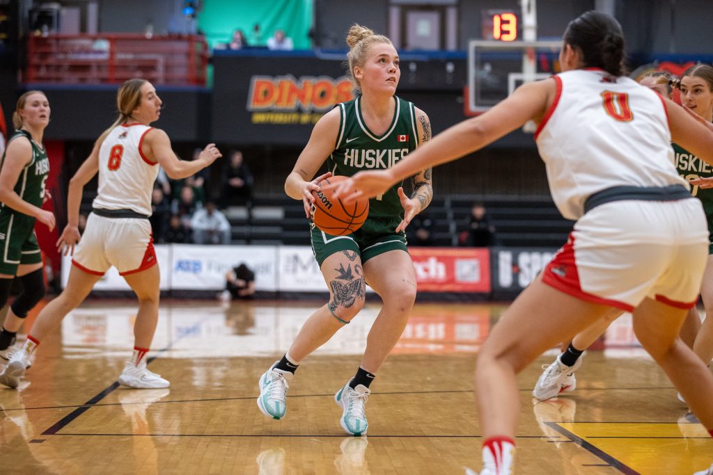 Championship goals burn for USask Huskies women’s basketball team
despite 0-2 start