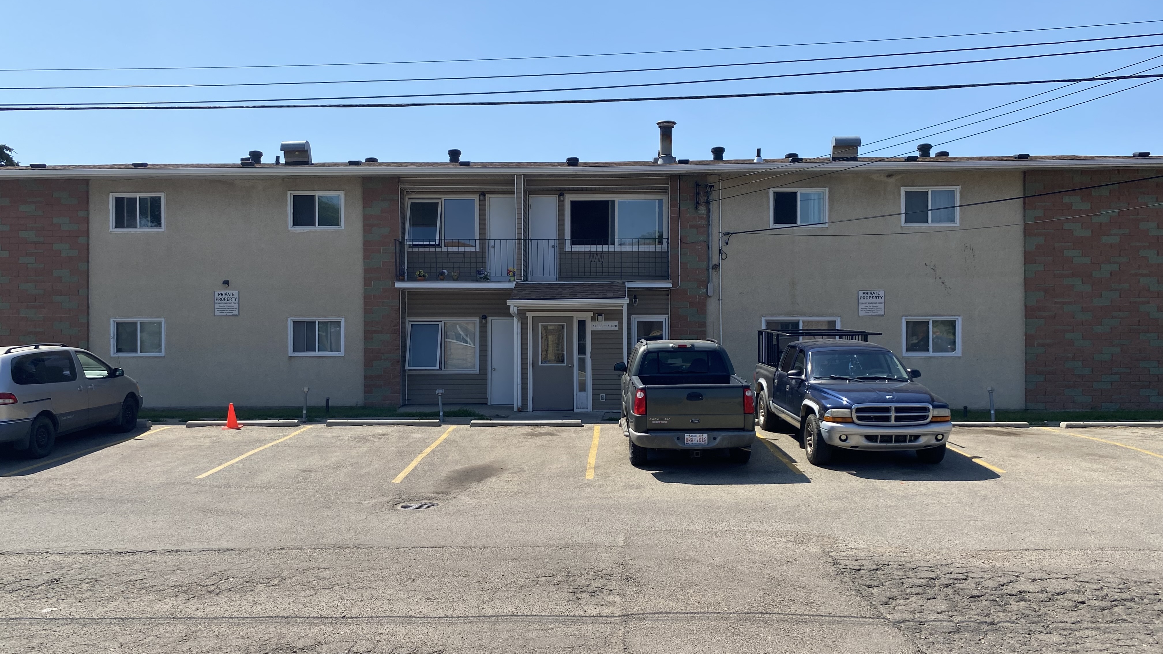 Edmonton address where alleged Canadian ISIS member Yazan Kalouti lived. Aimee Vasconez and Ali Abdel-Jabbar were neighbors.