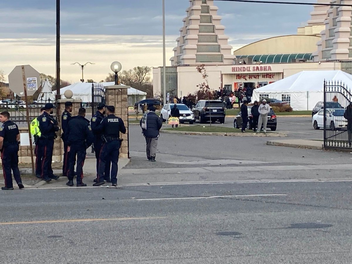 Police presence outside of Hindu Sabha Mandir in Brampton, Ont. on Nov. 2, 2024.