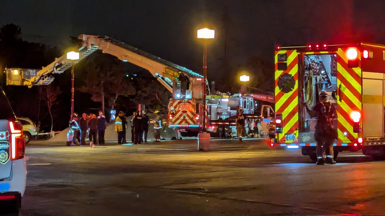 1 dead, 2 injured after pit collapses in Toronto during sewer pipe repair