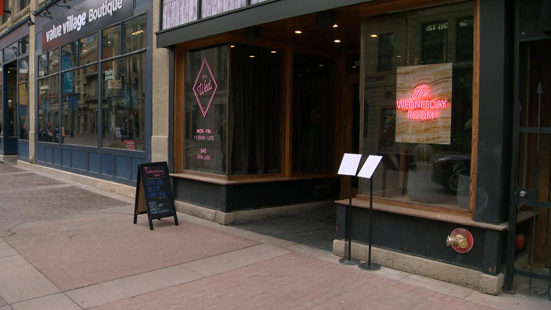 Calgary restaurant manager recounts violent confrontation, blames
surge in crime, drugs