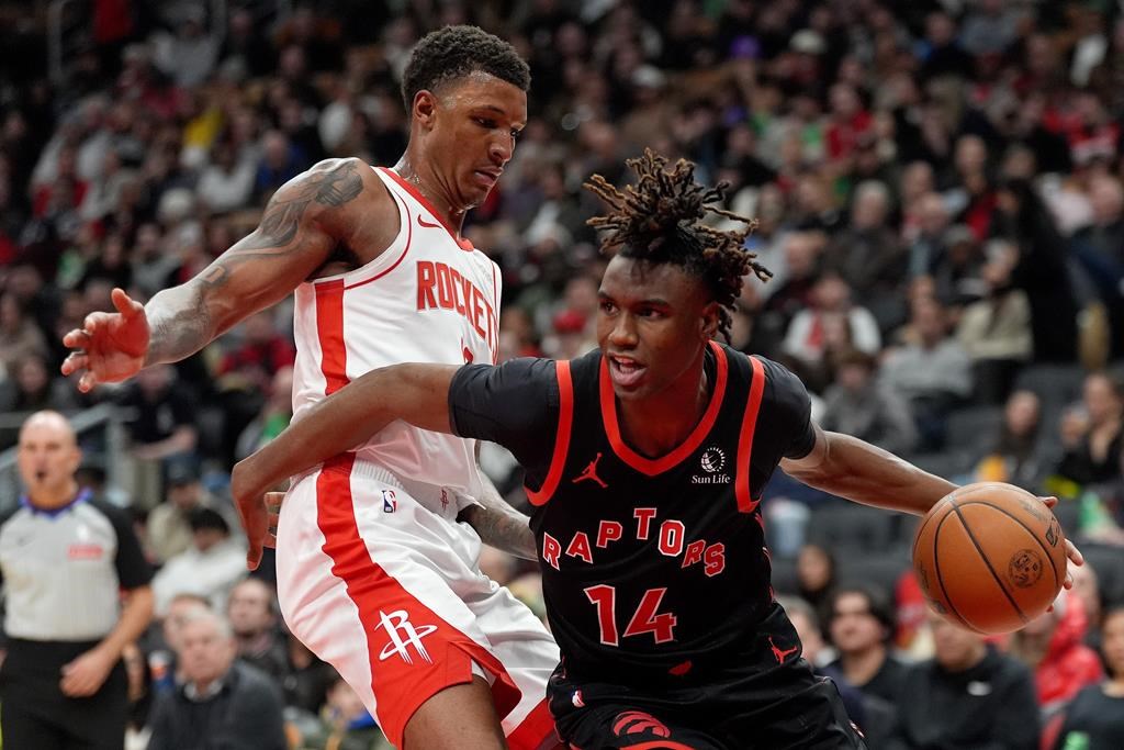 Walter provides bright spot for slumping Raptors