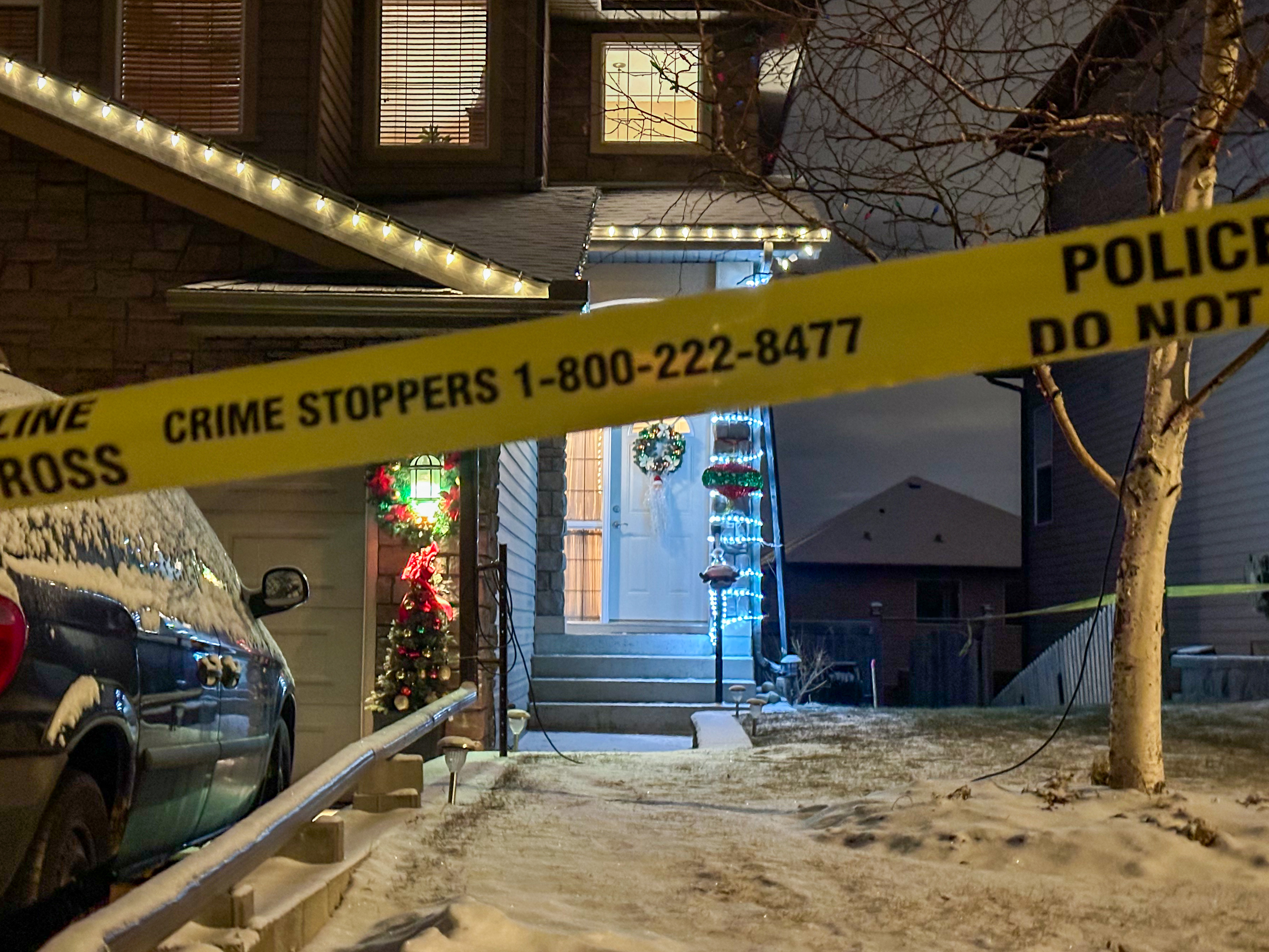 Police say two deaths Sunday night in northwest Calgary likely targeted, domestic