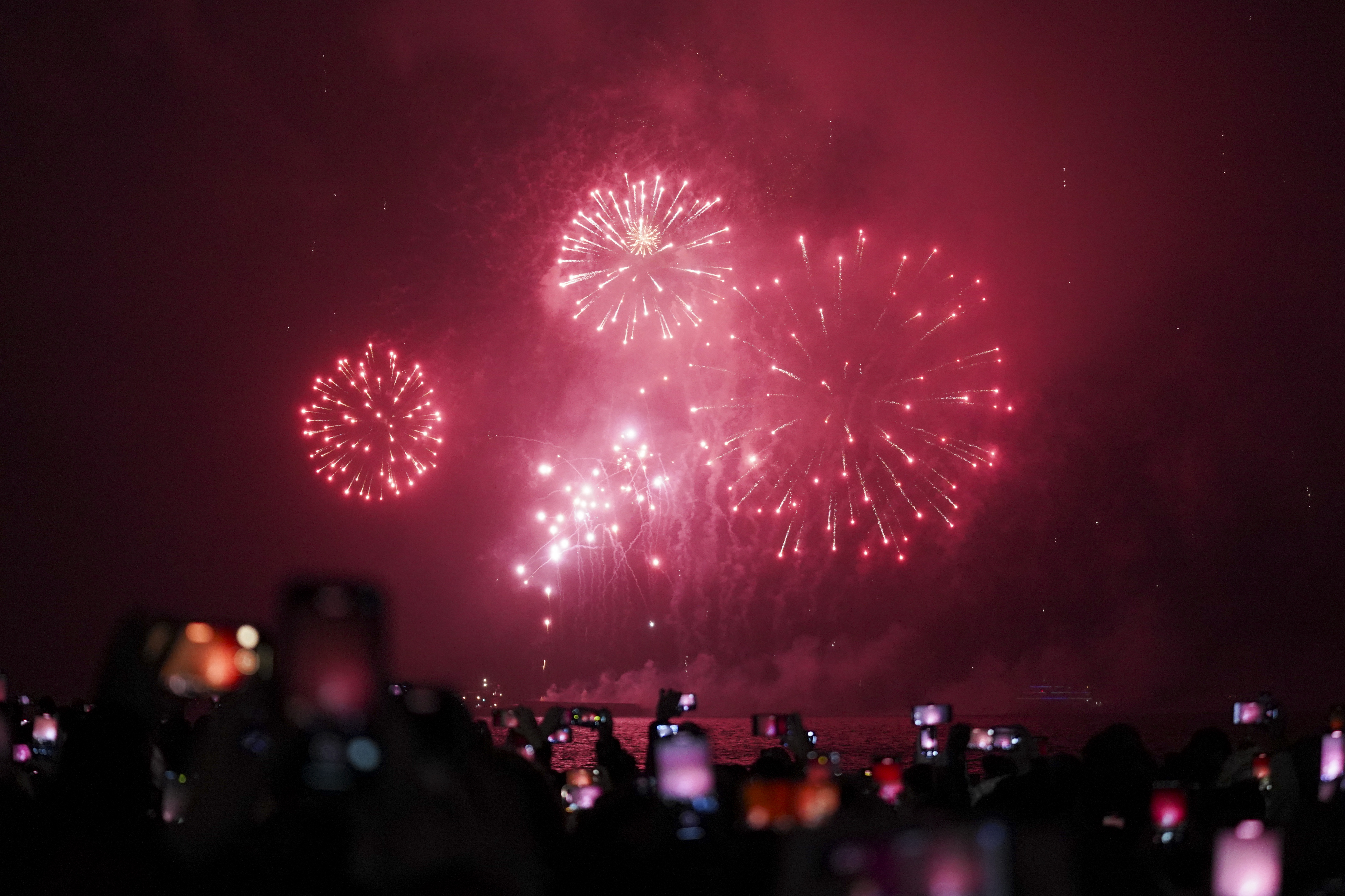 Free transit and fireworks: Everything you need to know for New Year’s Eve in Toronto