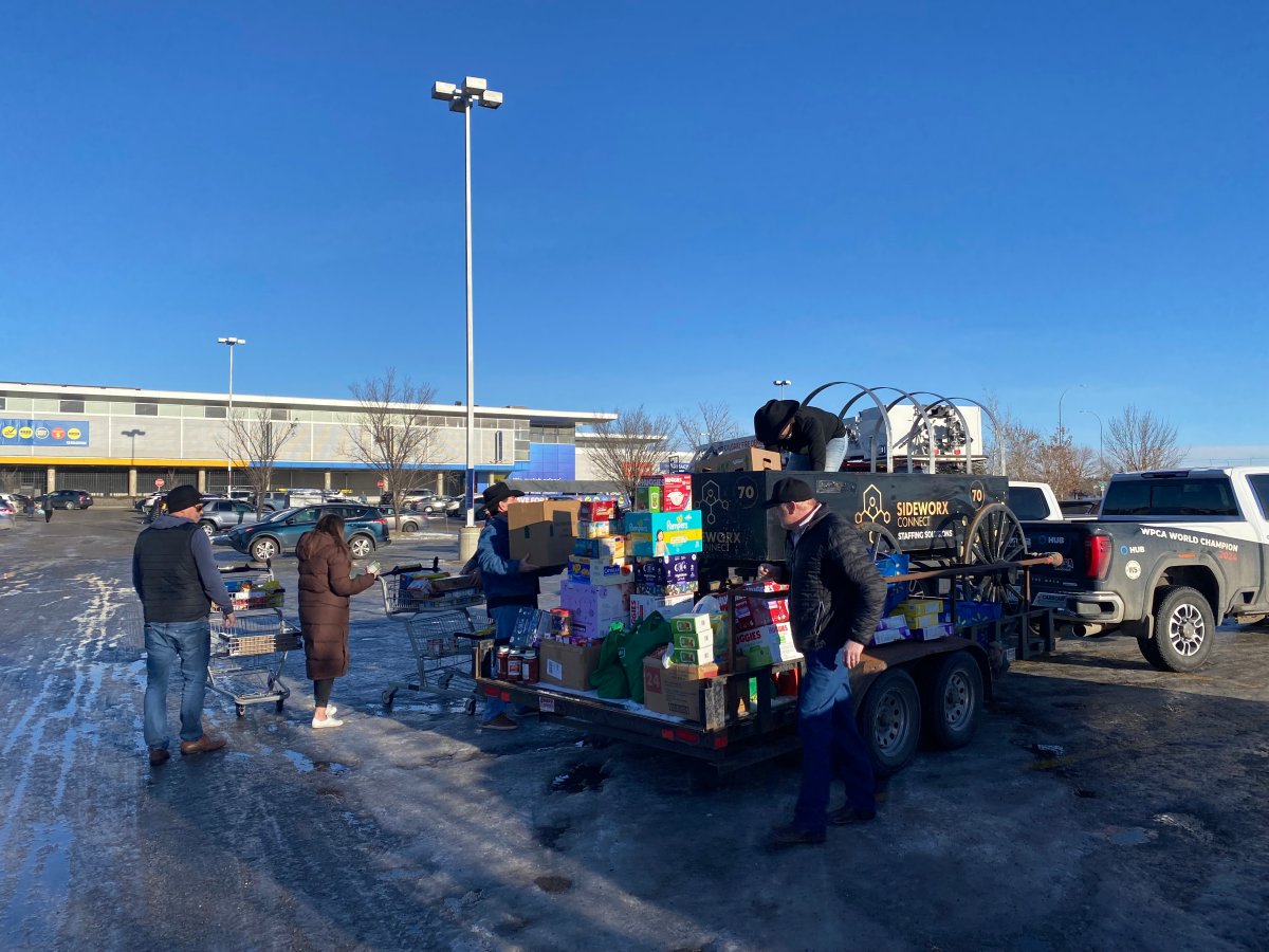 Chanse Vigen busy loading up his chuckwagon.