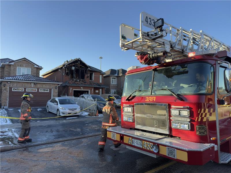 4 people, including police, taken to hospital after house fire in Etobicoke