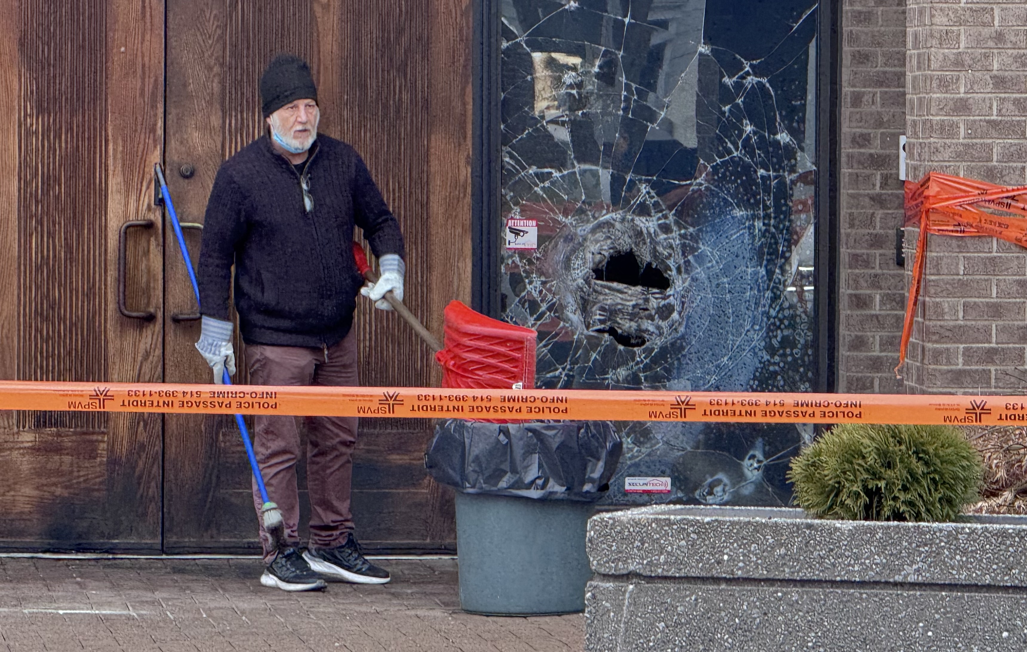 Fire at Montreal synagogue prompts police probe, widespread condemnation