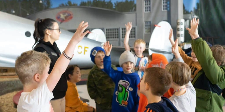 880 CHED Supports the Alberta Aviation Museum – PD Day Camps - image