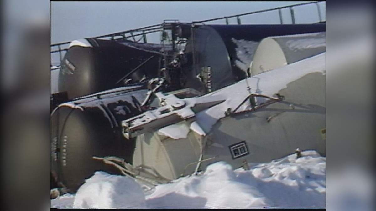 The derailment caused the community of Oakville, MB to evacuate for three weeks.