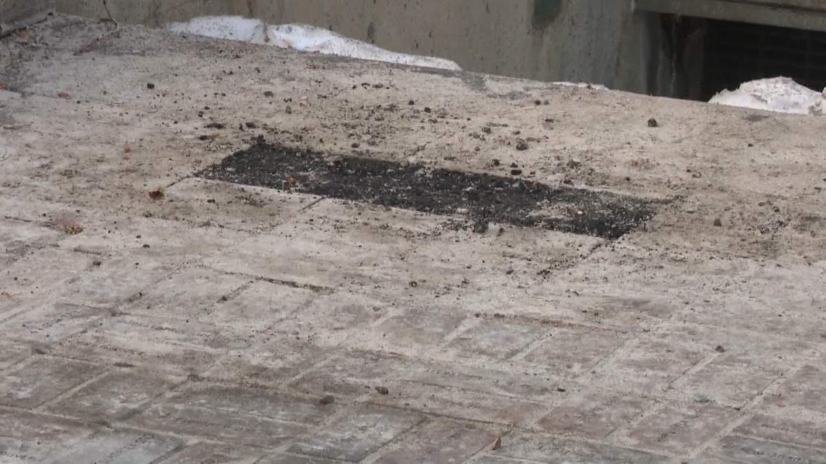 The city of Calgary's initial refusal to try to recover the commemorative bricks from Olympic Plaza prompted some people to take matters into their own hands and try to remove their own bricks with differing degrees of success.