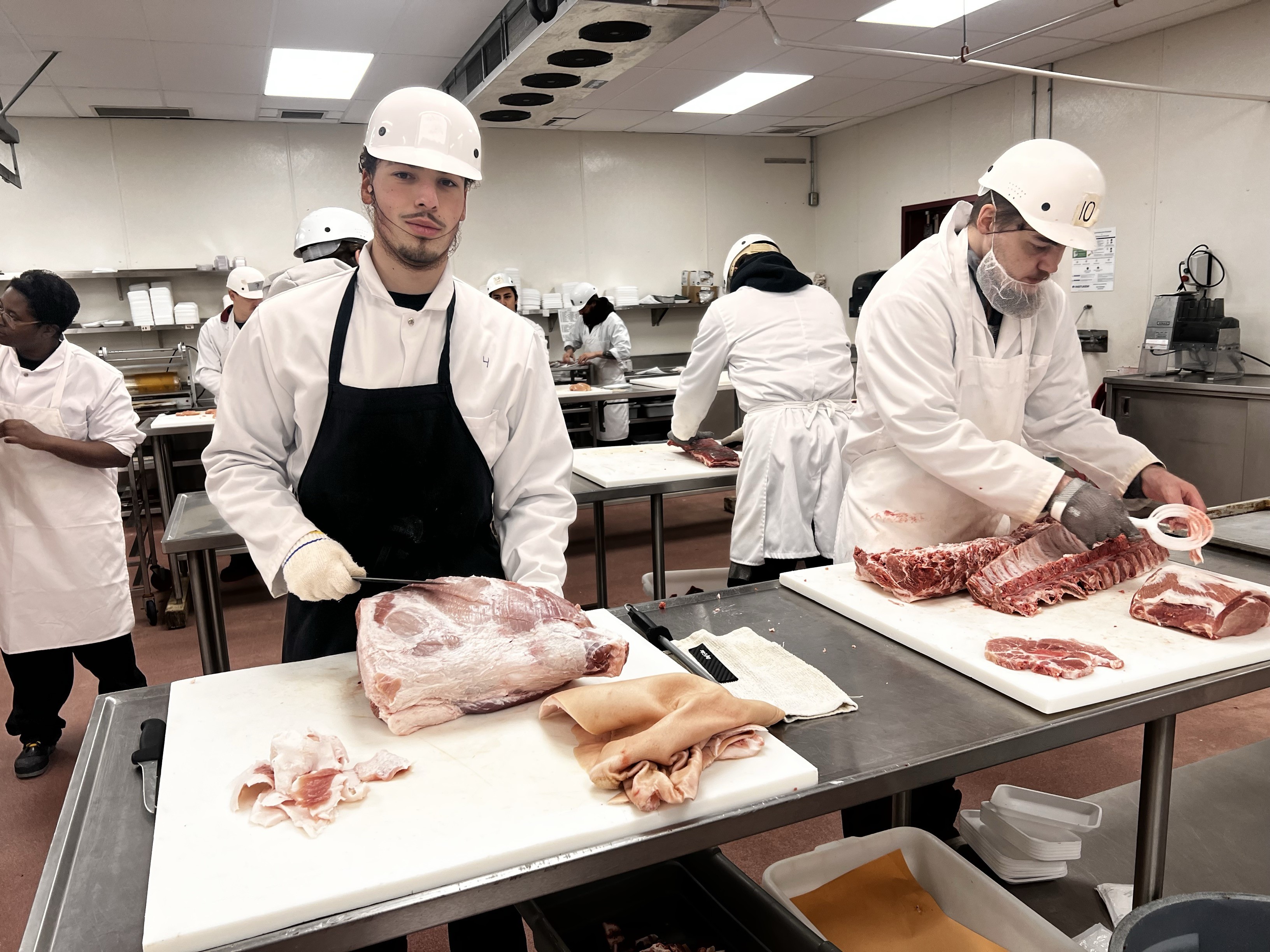 Where’s the beef? Butchers in big demand to fill labour shortage across Quebec