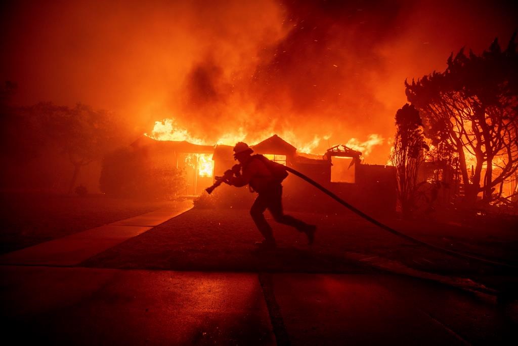 Two Quebec planes and their crews helping fight devastating L.A. wildfires