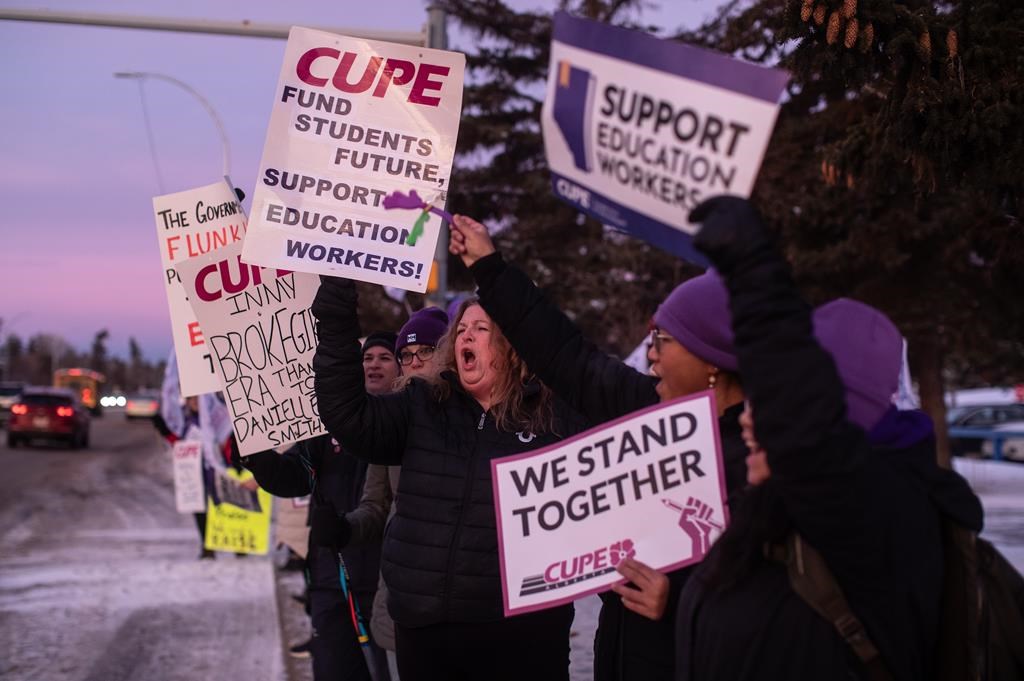 Съюзът за образователни асистенти в Алберта свеж от собствената си
