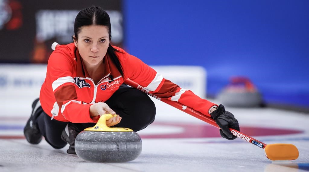 Einarson excludes Harris from 2025 Scotties Tournament of Hearts roster