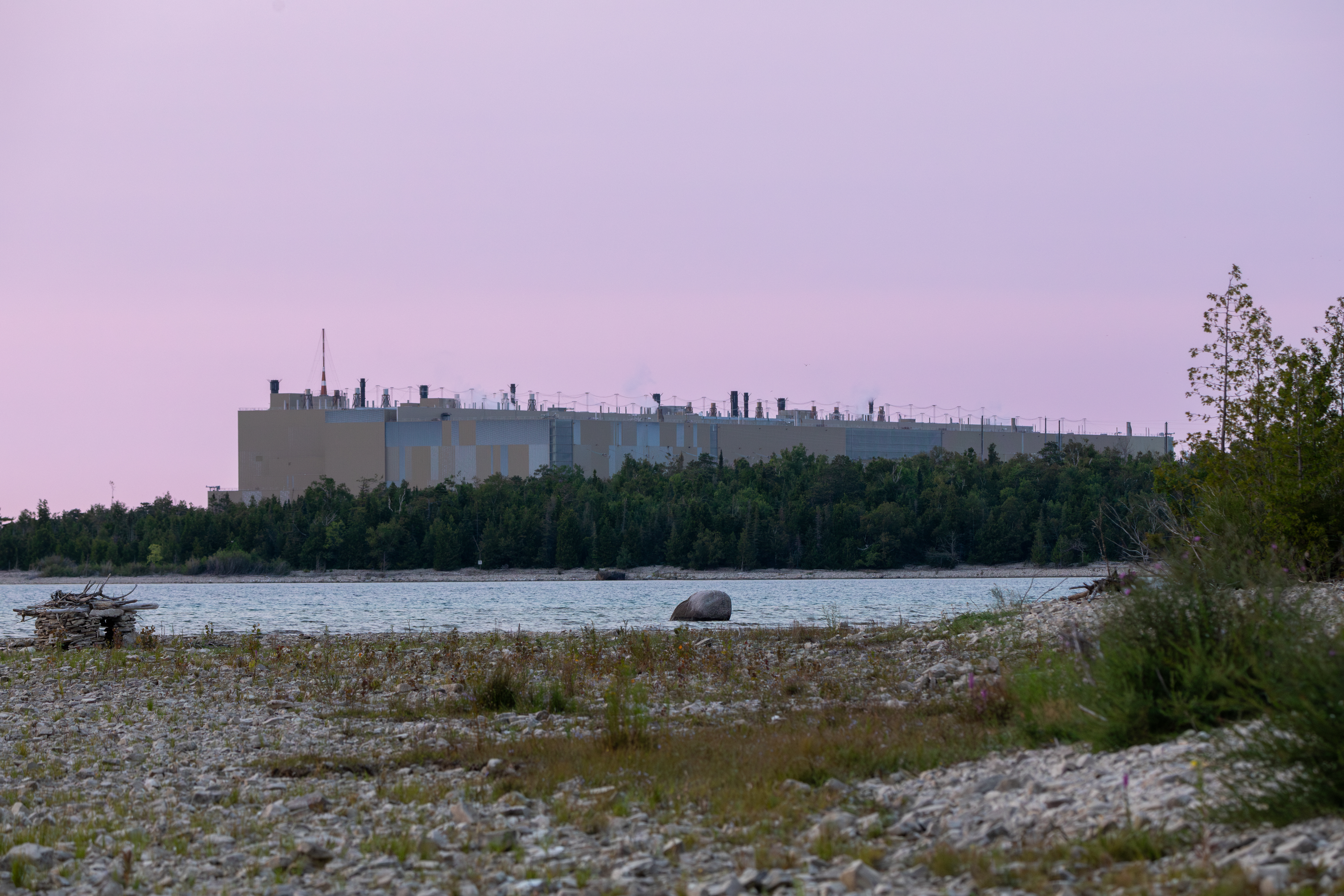 Ontario starts work that could launch massive new nuclear power generating station