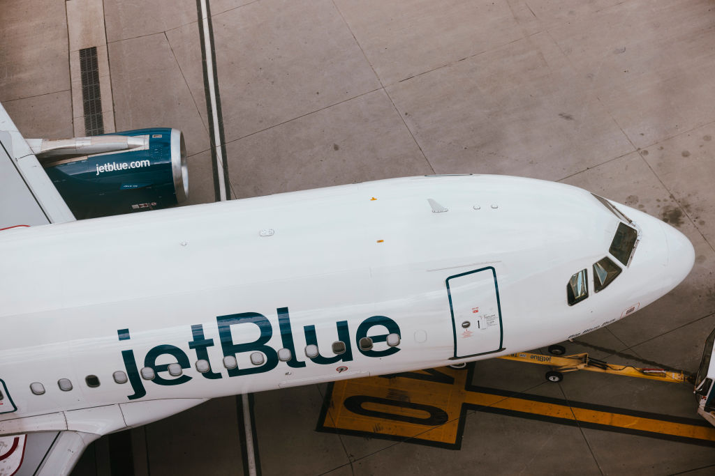 2 bodies found in wheel well of JetBlue plane at Florida airport