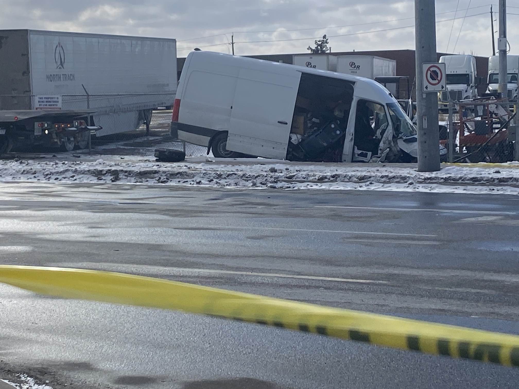 Homicide unit investigating death of man after Ontario car crash