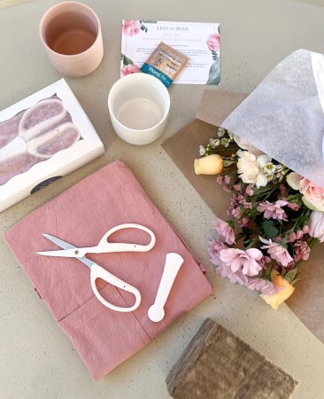 DIY floral kit