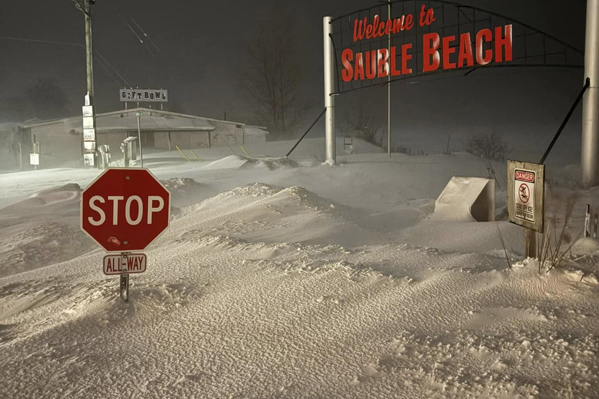 Thundersnow strikes parts of Ontario as winter storm blows through province