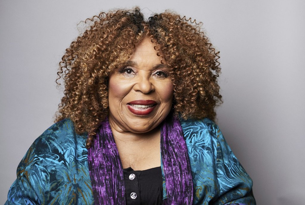 Roberta Flack, Grammy-winning singer of ‘Killing Me Softly,’ dies at 88 – National