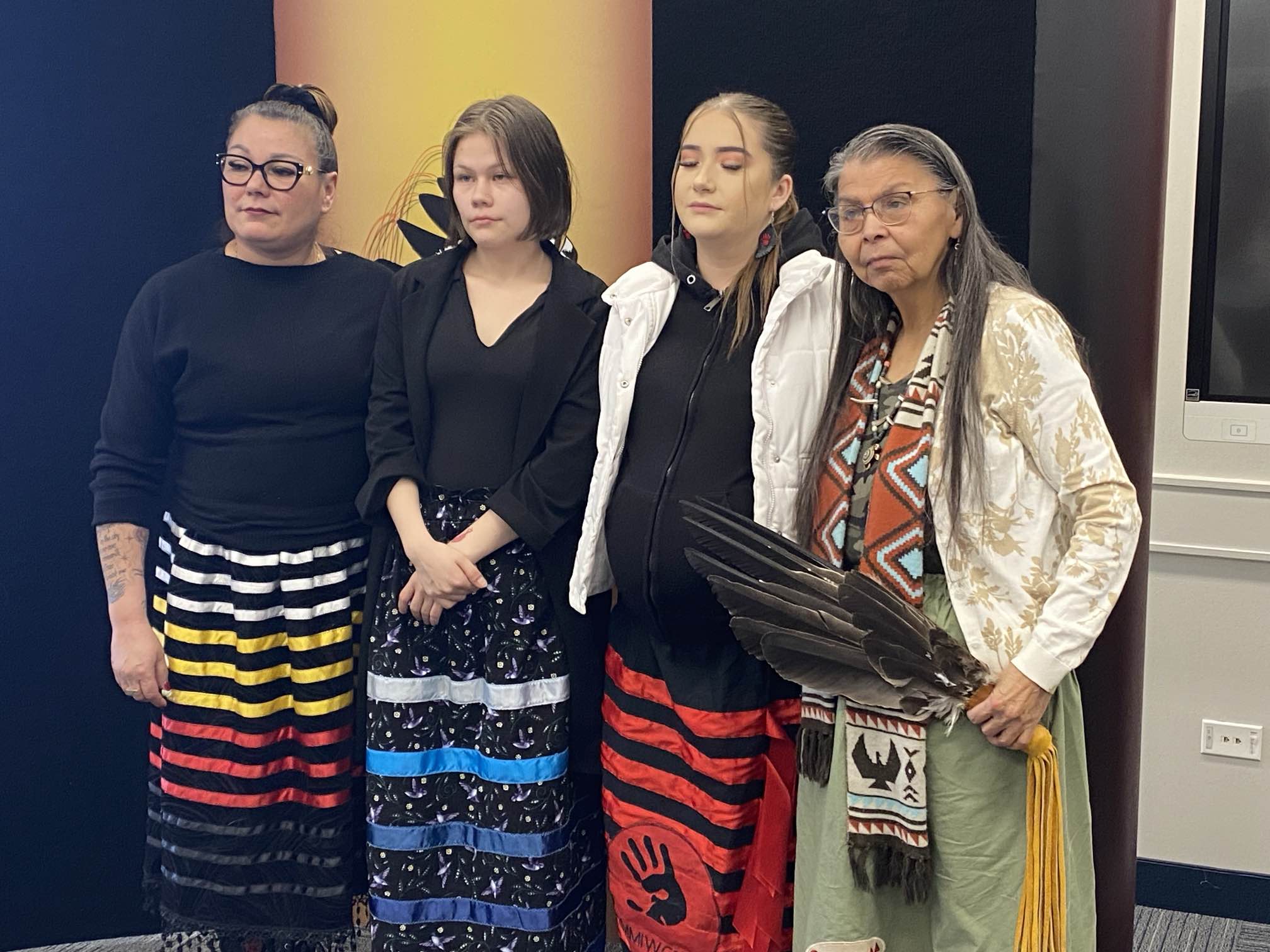 събранието на началниците на Манитоба AMC проведе пресконференция в четвъртък